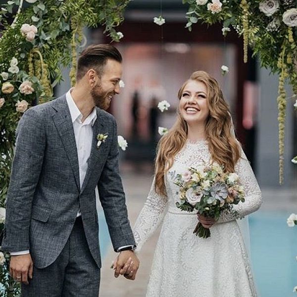 AAE17E19-EB28-45EE-AB12-DE2495754412