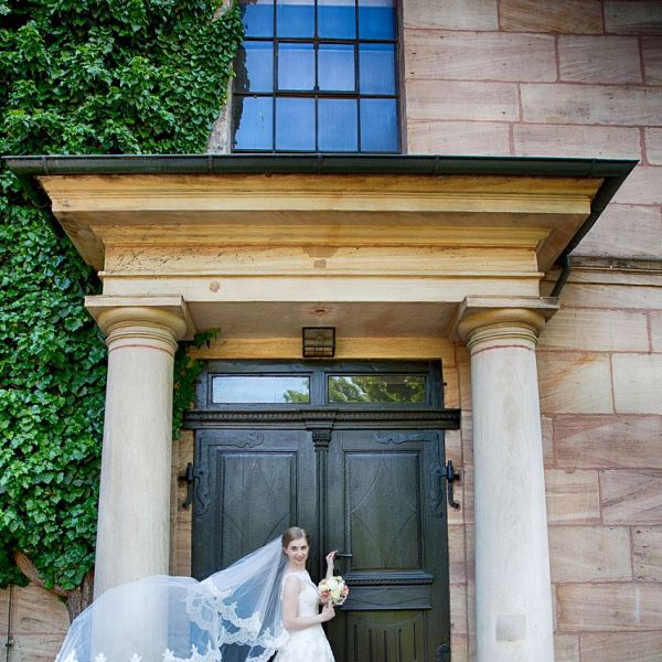 14EF2073-CC19-4A06-B21B-F898709F7721