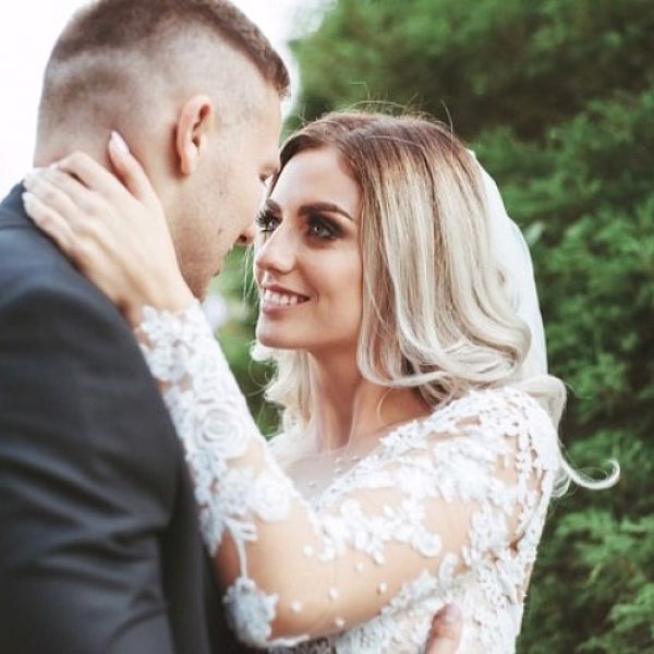 139F402D-122C-449B-A275-E20A9CB32BD5