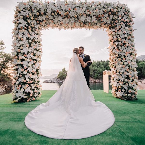 71084E5C-4C9B-4827-AB93-24A9C59F96DC