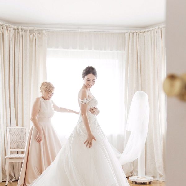 99E6B3F0-2A19-4489-9C92-765020F1B525