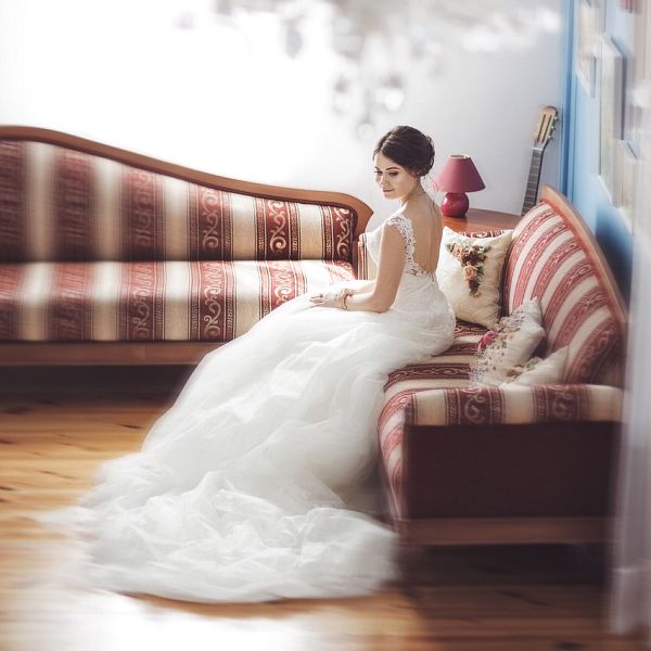 CF5A734C-95B4-43A5-8998-BB4D45300A02