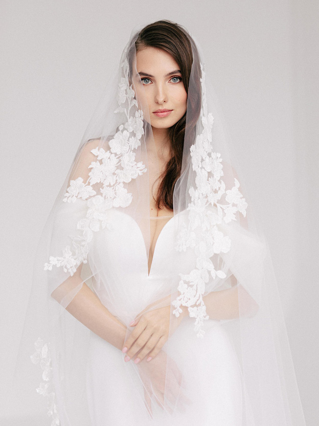 Elena — кружево 2.8 м.